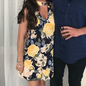 Lulu’s Floral Choker Dress 👗